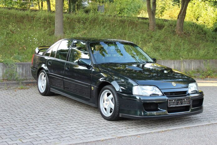Opel Lotus Omega