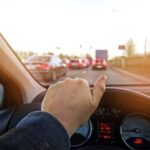 Konwencja wiedeńska o ruchu drogowym: Obowiązkowe wyposażenie pojazdu podczas podróży za granicę Konwencja wiedeńska o ruchu drogowym